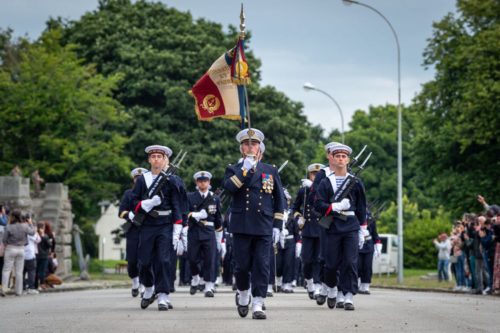 Elèves de l'école des Mousses en cérémonie